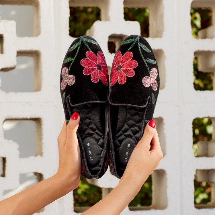 The Starling | Black Floral Velvet Women's Flat - Click Image to Close