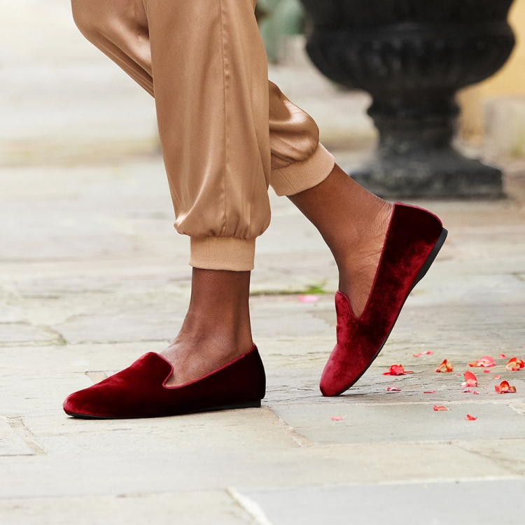 The Starling | Red Velvet Women's Flat - Click Image to Close